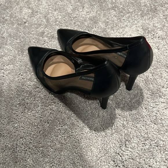 Black Heels - Picture 3 of 3